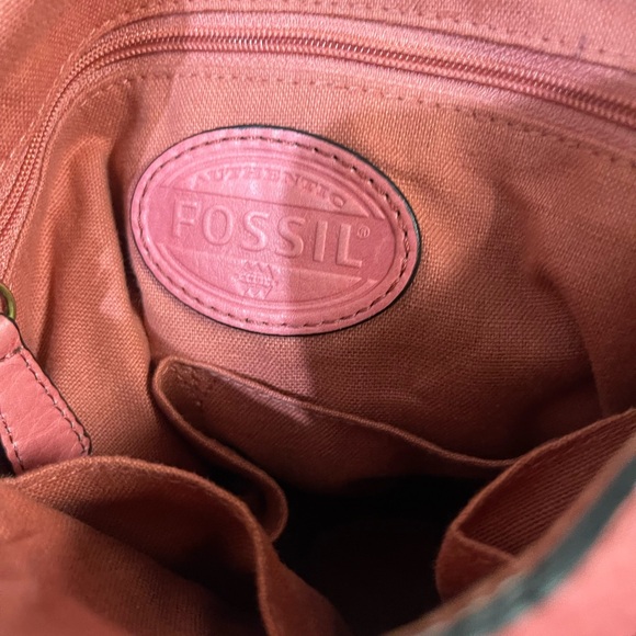 Fossil Pink Hobo Bag with Curved Top Design - Picture 14 of 16